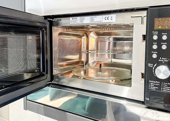 Spacious Leeds (West Yorkshire)