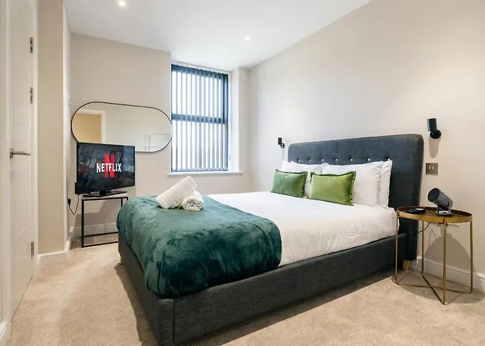 Spacious * Leeds (West Yorkshire)